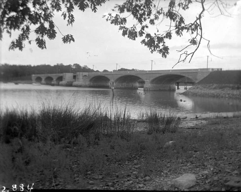 The New Concrete Pelham Bridge, Bronx, 1900S.