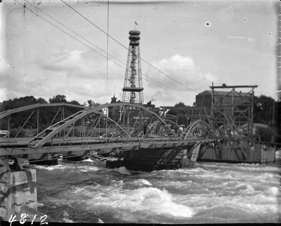The Old Iron Pelham Bridge, With Construction For The New Concrete One Visible Beyond, Bronx, 1900.