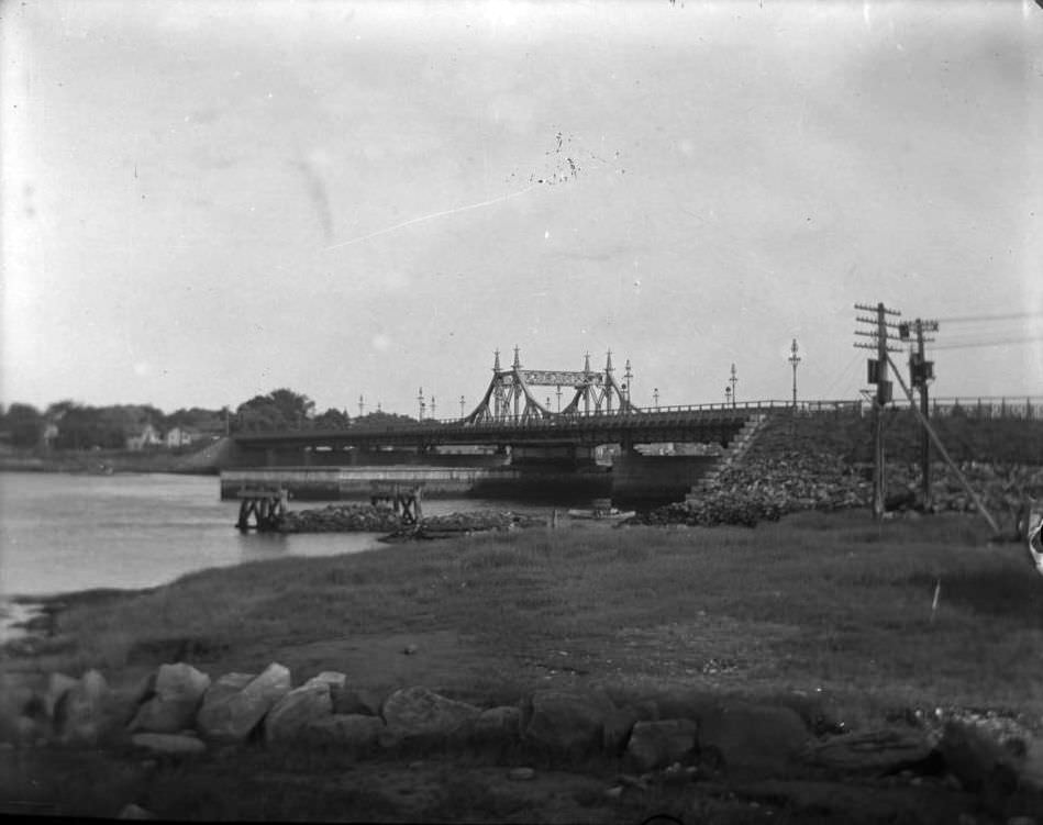 The New City Island Bridge, Bronx, 1910S.