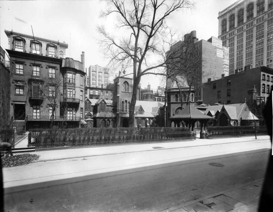 The Church Of The Transfiguration, On The North Side Of East 29Th Street Between Madison Avenue And Fifth Avenue.