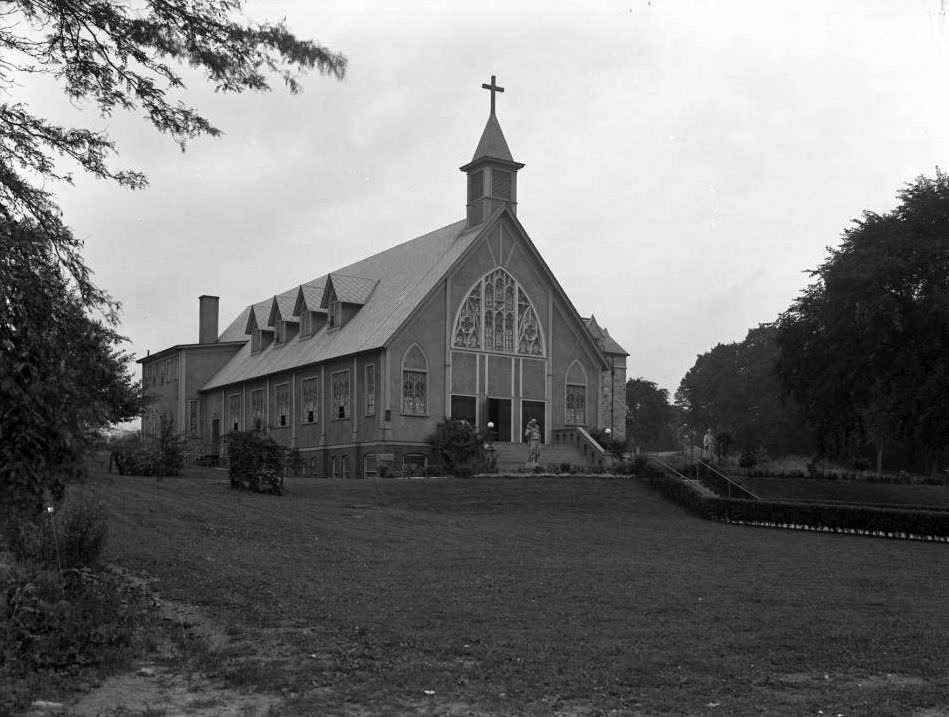 The Paulist Fathers' Church Of The Good Shepherd, Inwood, New York City, 1917.