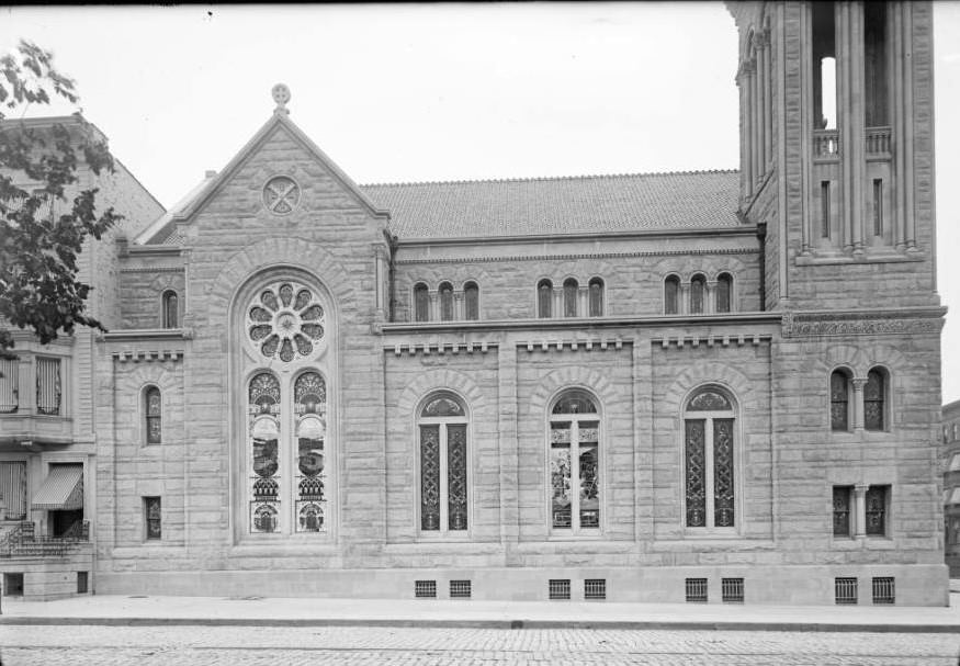 Scots Presbyterian Church, On The Southwest Corner Of W. 96Th Street And Central Park West, New York City, 1900S.