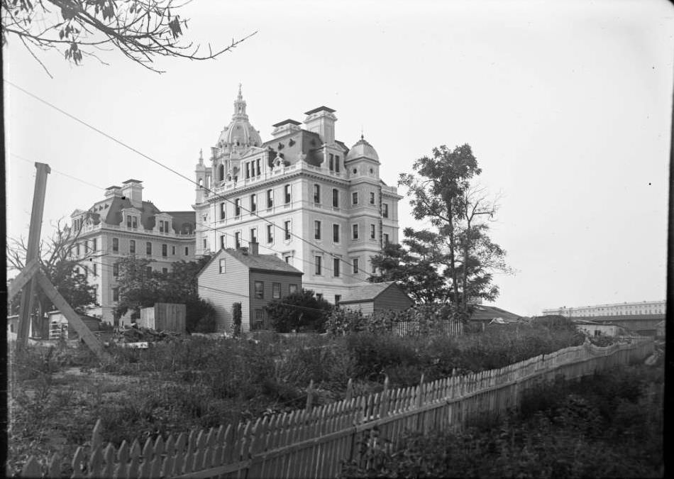 St. Luke'S Hospital, W. 113Th Street.