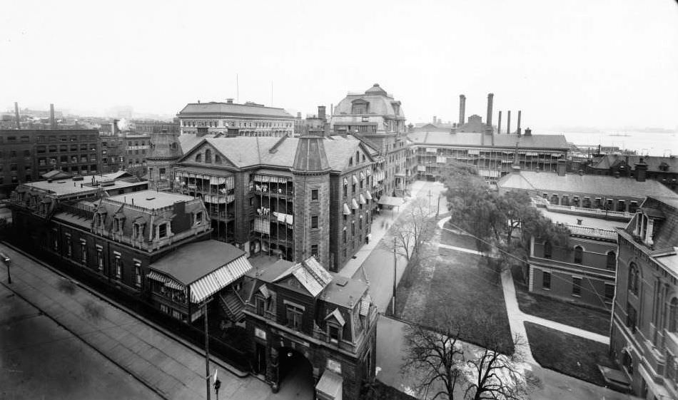 Manhattan: Bellevue Hospital, Ca. 1905.