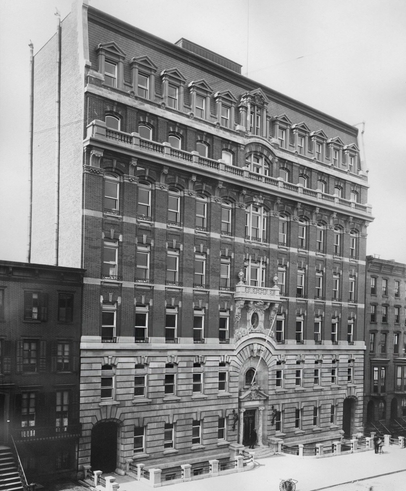 Hôpital Français, 1895.