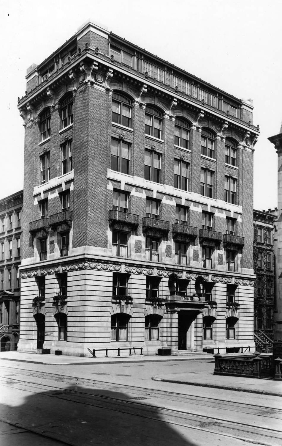Manhattan: Babies' Hospital, 659 Lexington Avenue At E. 55Th Street1900S.