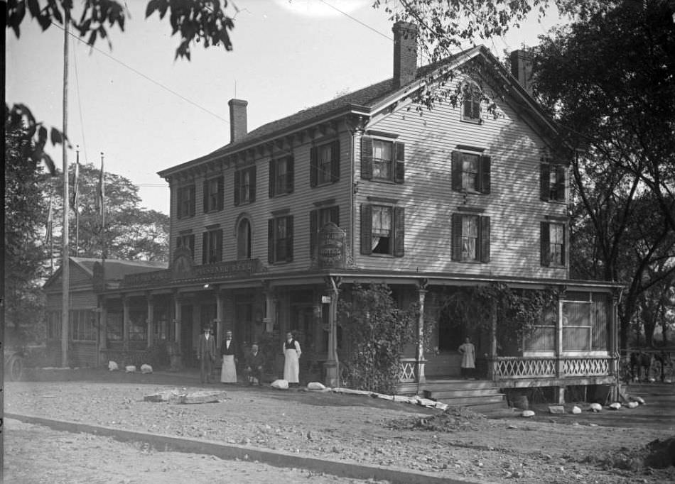 Henry Dickert'S Old Point Comfort Hotel, 4018 Boston Road, Eastchester, Bronx.