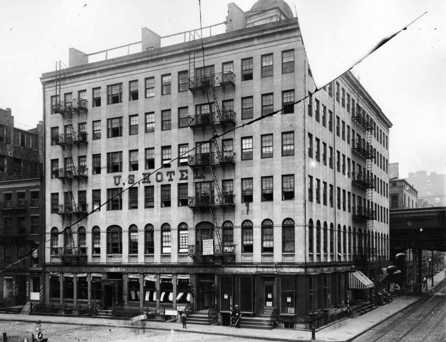 Manhattan: U.s. Hotel, Water Street.