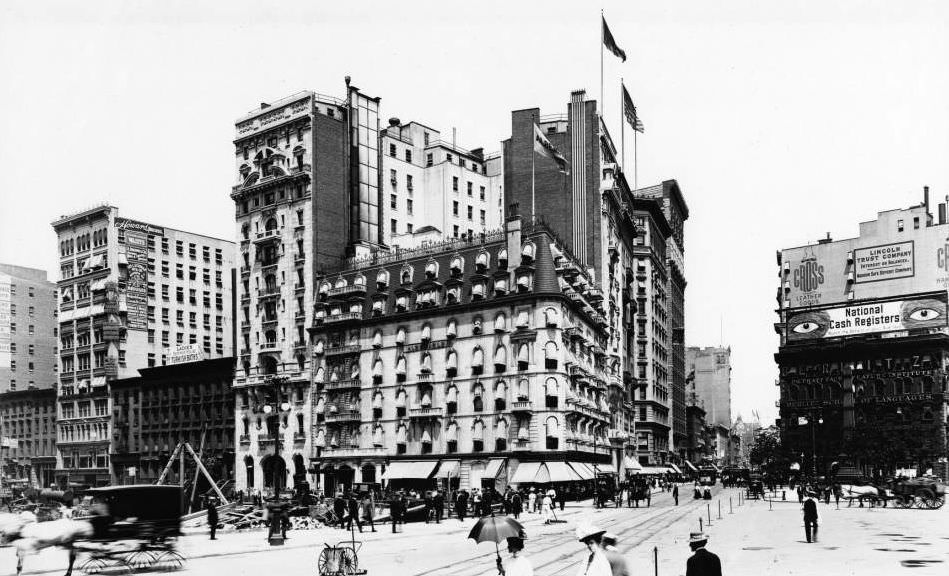 Manhattan: Albemarle Hotel And Hoffman House Hotel, Broadway Between 25Th Street And 26Th Street.