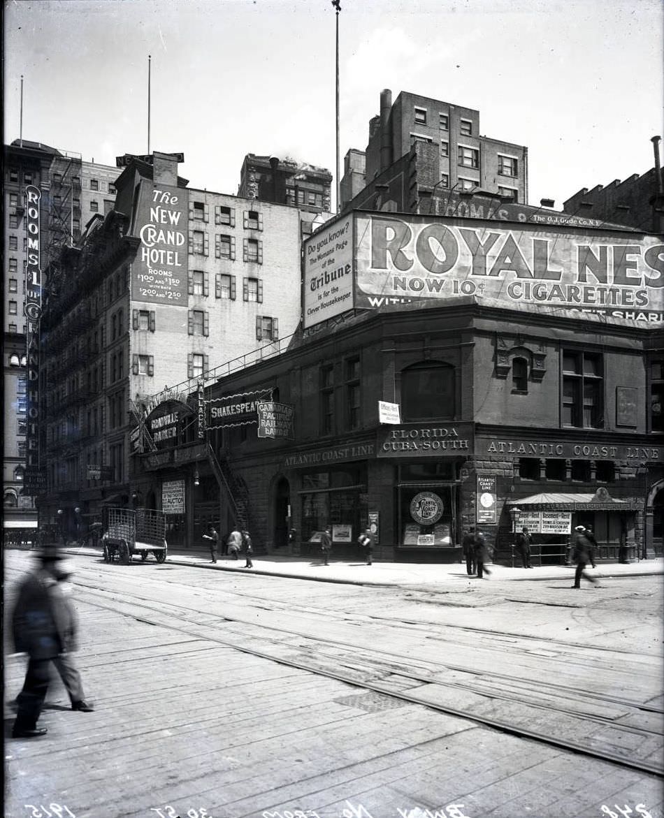Broadway Looking North From 30Th Street, Showing The Atlantic Coast Line Ticket Office And The New Grand Hotel, 1915.