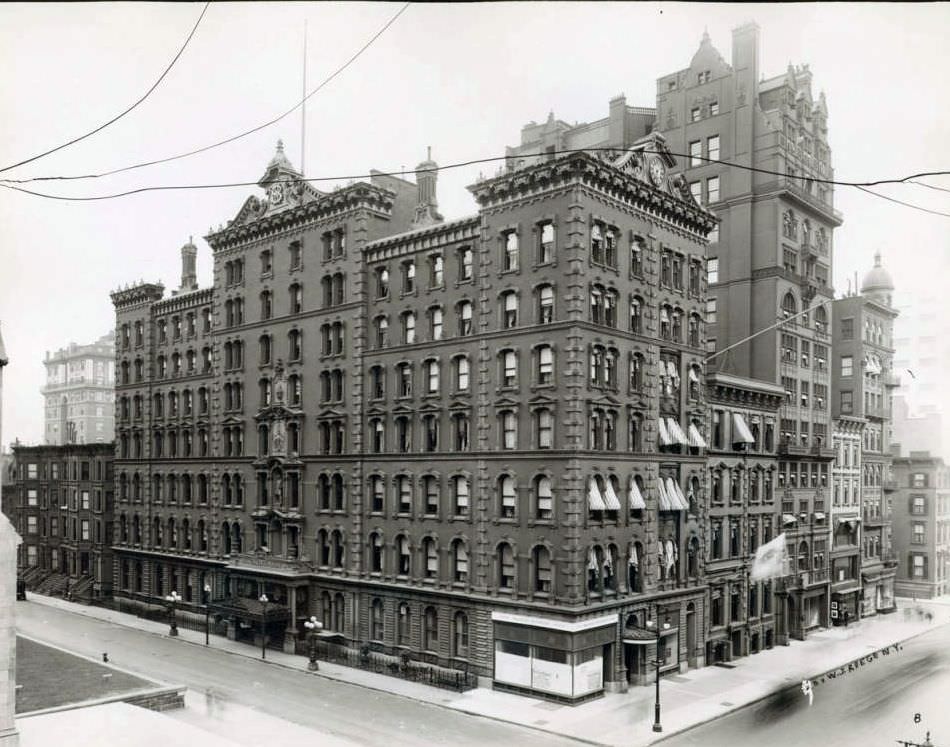 Buckingham Hotel, Fifth Avenue Between East 50Th And 49Th Street.