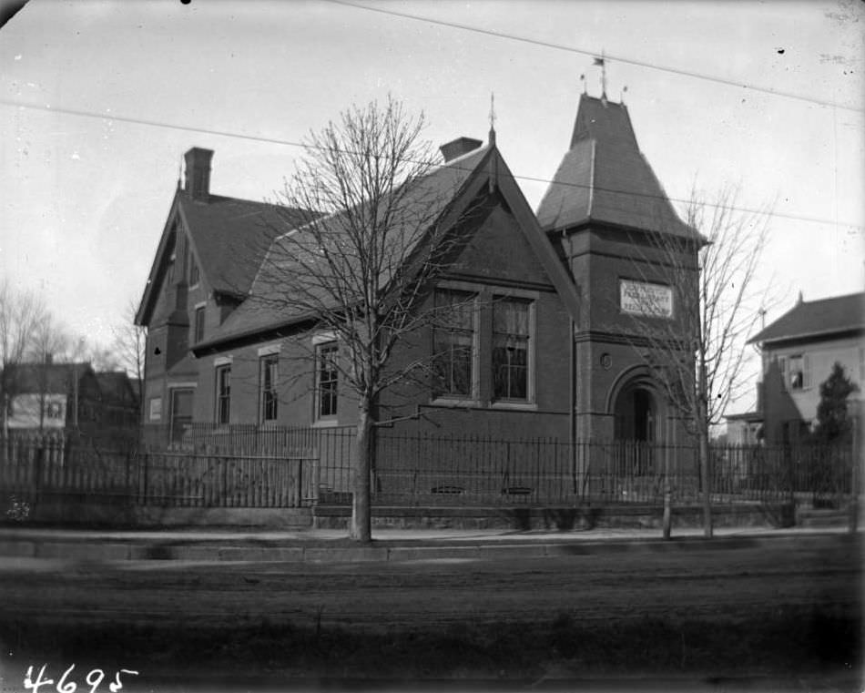 The Huntington Free Library &Amp;Amp; Reading Room, Bronx, 1900S.