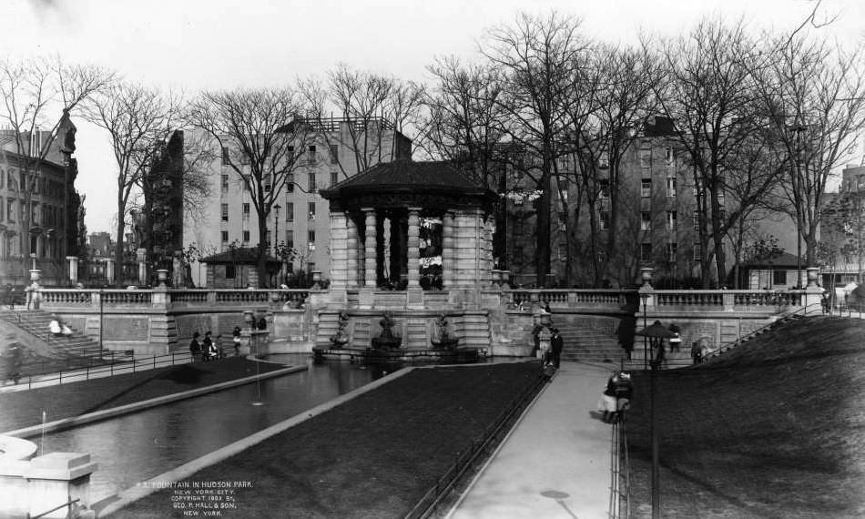 Fountain In Hudson Park At The Corner Of St. Luke'S Place, Manhattan, 1903.