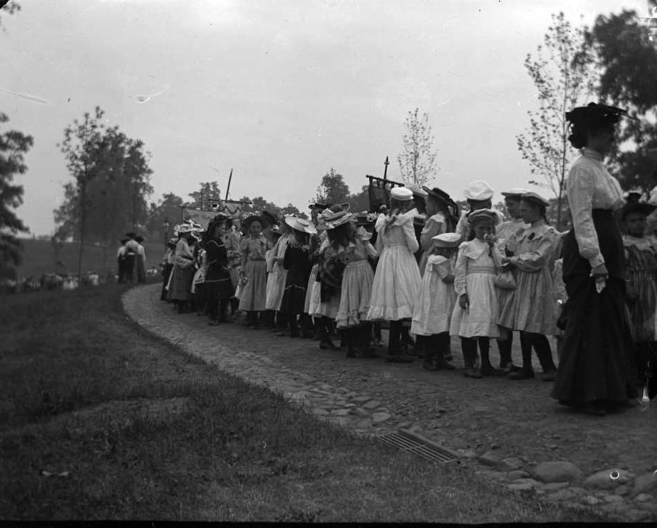 Sunday Schools Parade In Claremont Park, Bronx, 1903.