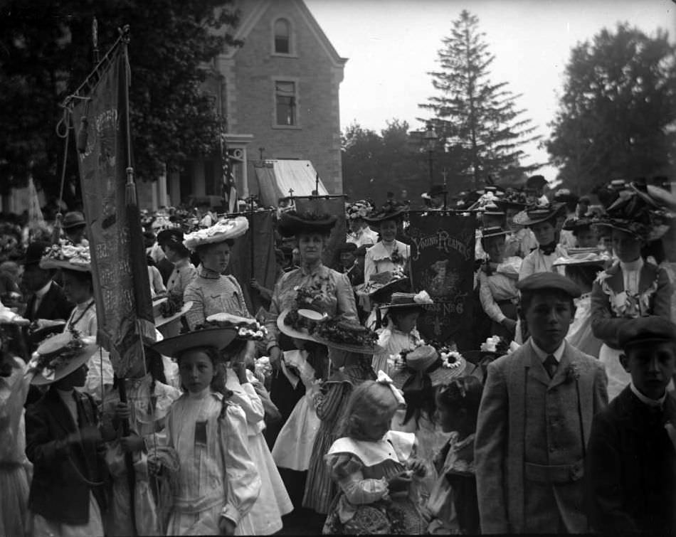 Sunday Schools Parade In Claremont Park, Bronx, 1903.