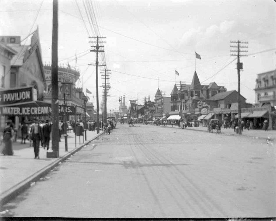 Surf Avenue, Coney Island, Brooklyn, 1903.