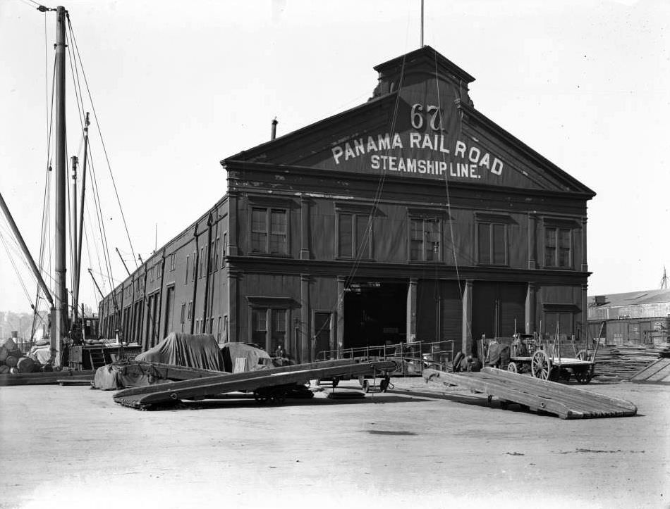 Panama Railroad Steamship Line, Pier 67, North River, New York City, 1916.