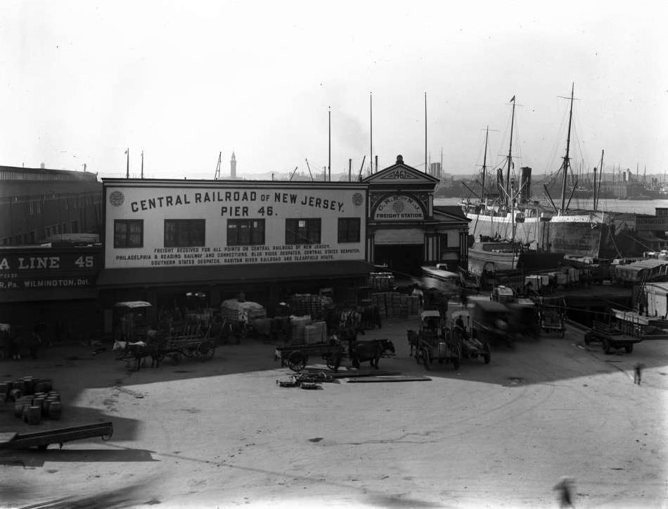 Central Railroad Of New Jersey, Pier 46, North River, New York City, 1916.