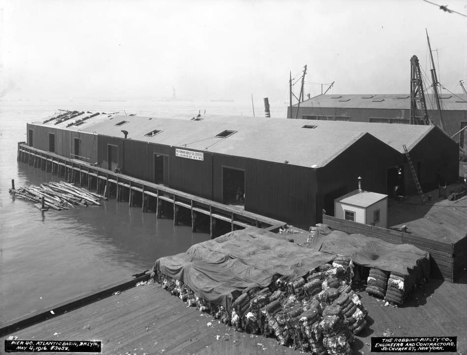 Pier 40, Atlantic Basin, Brooklyn, 1916.