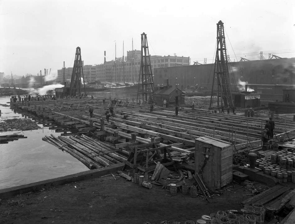 Pier 36, Atlantic Basin, Brooklyn, 1916.
