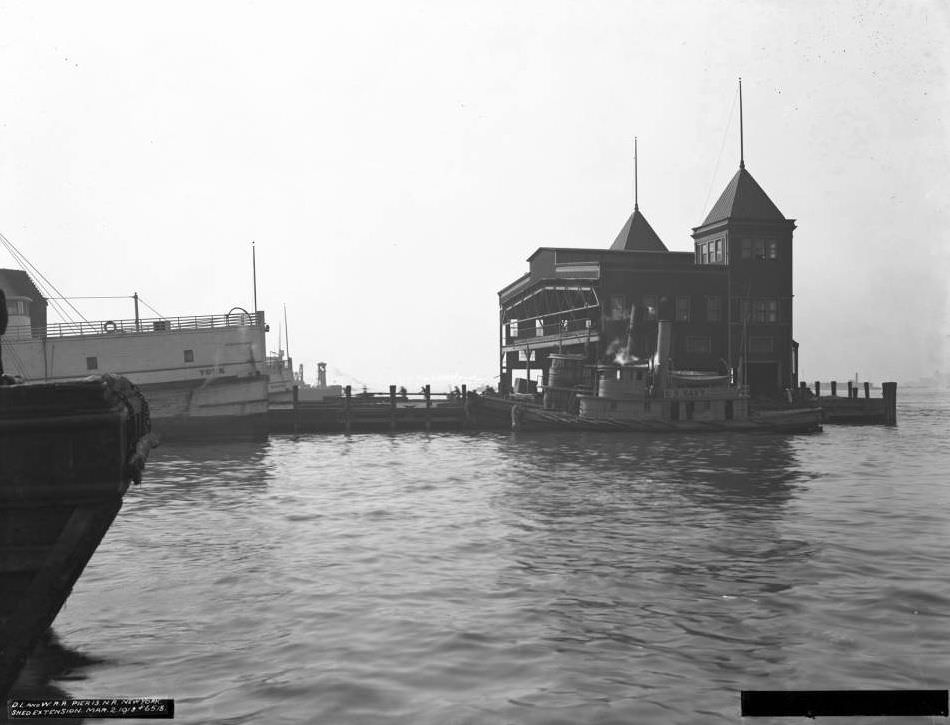 Delaware, Lackawanna &Amp;Amp; Western Railroad Shed Extension On Pier 13, New York City, 1918.