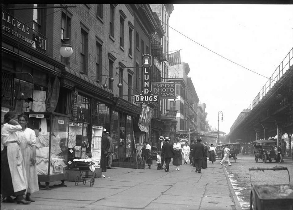 Lund Drugs, 551 Ninth Avenue, 1918.