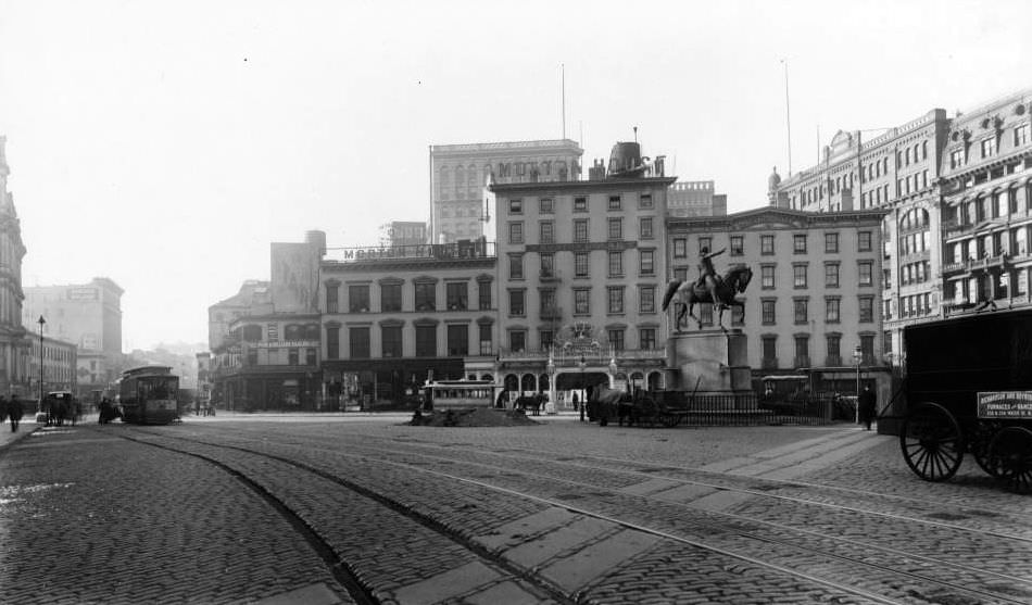 Manhattan: East Side Of Union Square With Morton House, B.f. Keith'S Union Square Theatre, And George Washington Statue, 1905.
