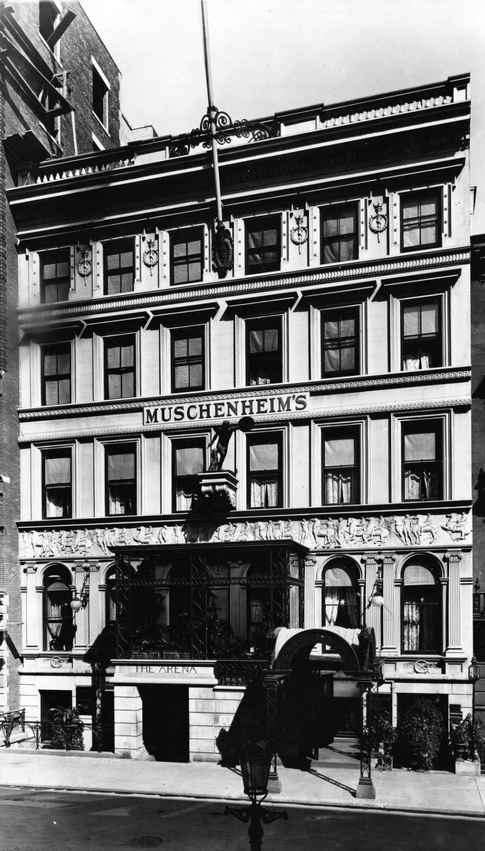 Manhattan: Muschenheim'S Arena.