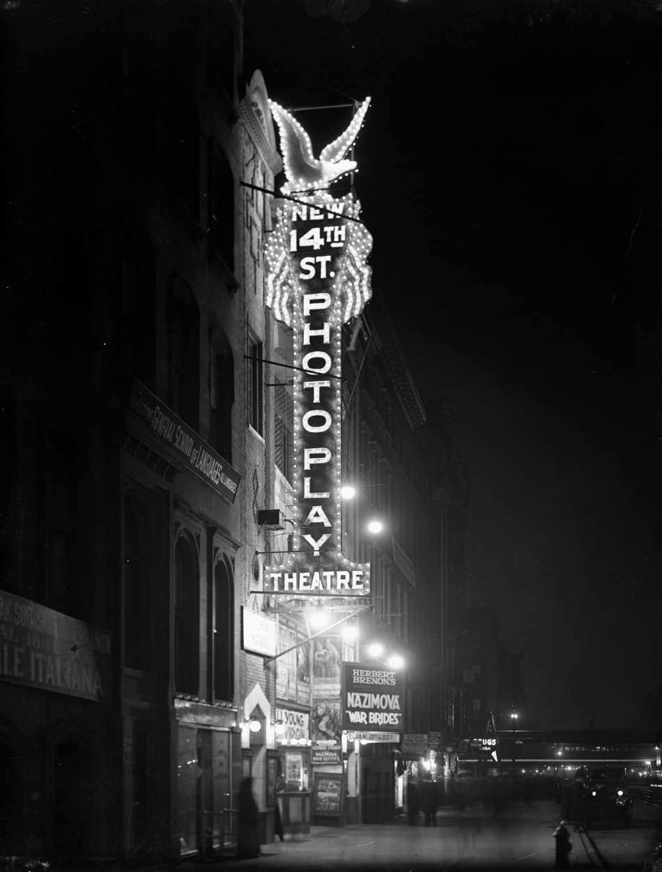 The New 14Th Street Photoplay Theatre, 1917.