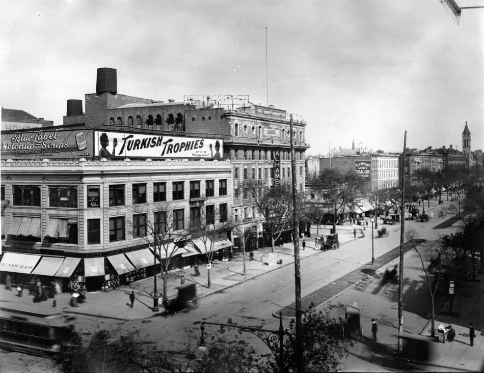 Manhattan: The Alhambra Theatre, 2108 Seventh Avenue At 126Th Street.