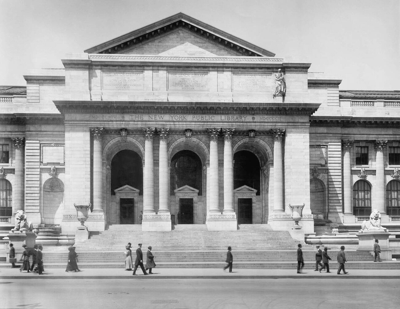 Entrance, New York Public Library, Main Branch, Fifth Avenue, 1910S.