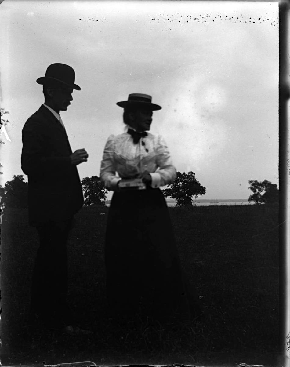 A Man And Woman Talking, Lohbauer Park, Throggs Neck, Pelham Bay, Bronx, 1898.