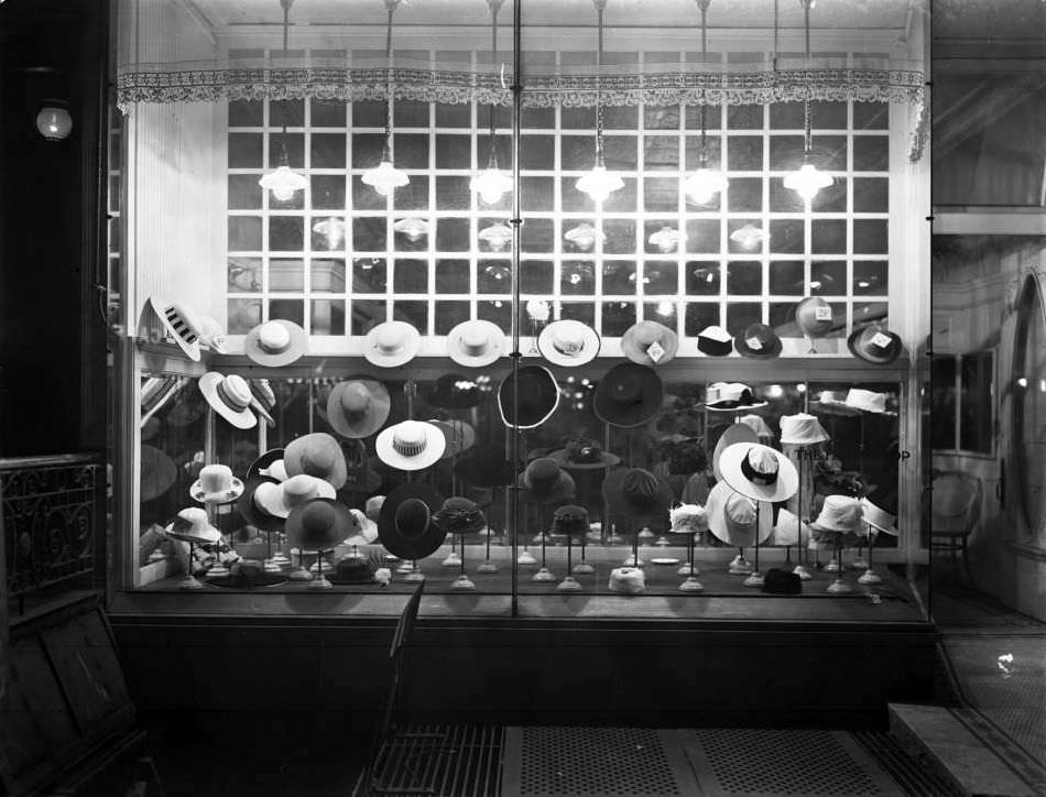 Shop Window Of Hoffman &Amp;Amp; Sachs, 1751 Amsterdam Avenue, Ca. 1916.