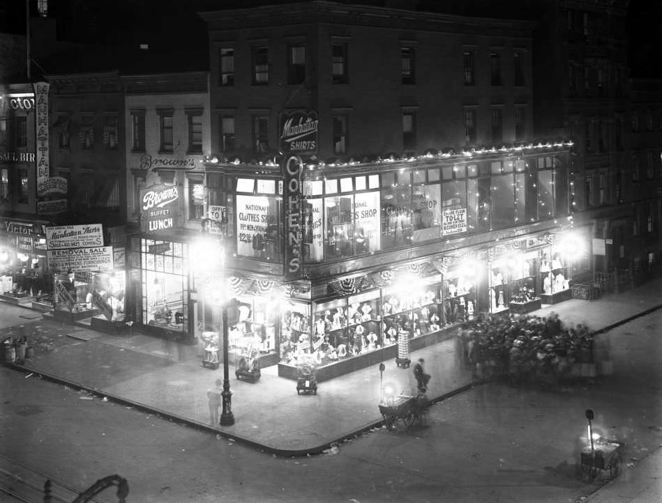 Cohen'S Clothing Store Illuminated Display Windows, Second Avenue And 7Th Street, 1916.