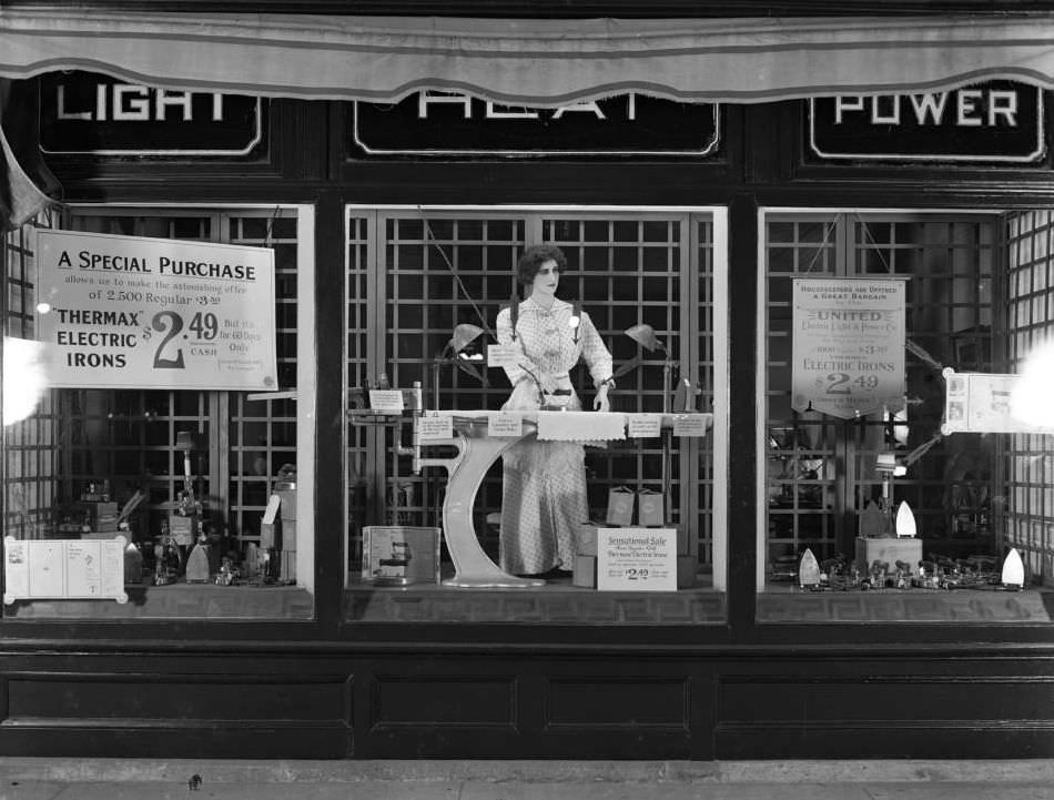 Ironing Display In The United Electric Light &Amp;Amp; Power Company Shop Window On 138Th Street, 1914.