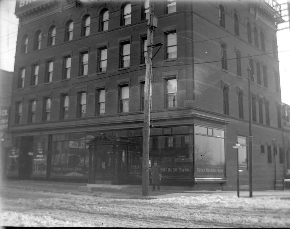 Branch Of The Bronx Borough Bank At The Corner Of Tremont Avenue And Park Avenue, Bronx, 1902.