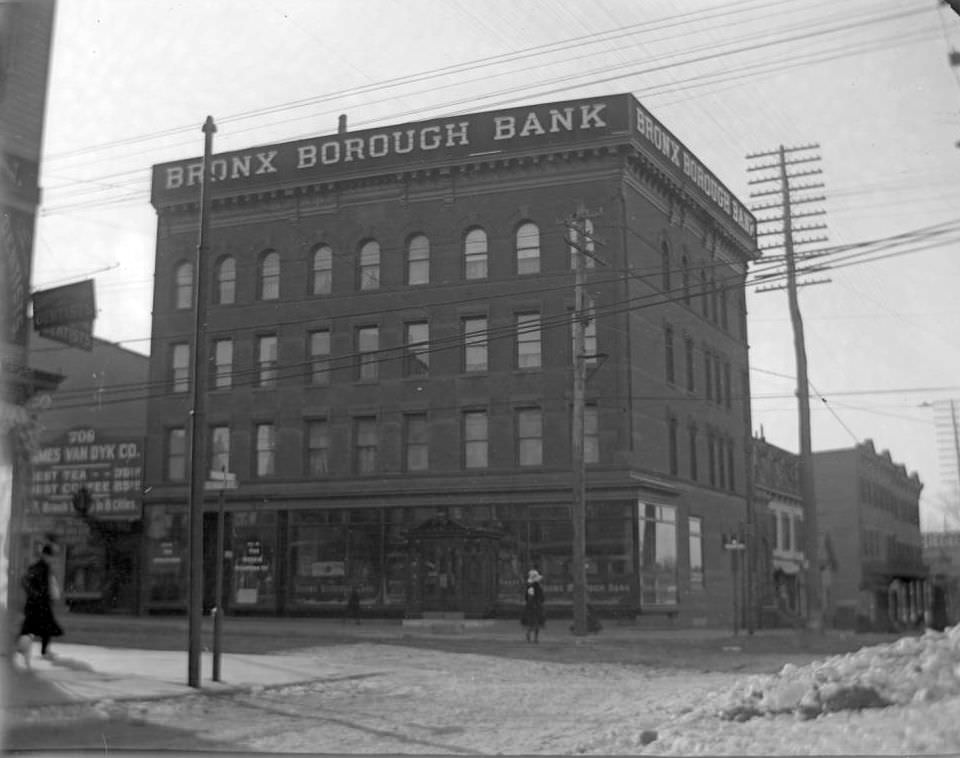 Branch Of The Bronx Borough Bank At The Corner Of Tremont Avenue And Park Avenue, Bronx, 1902.