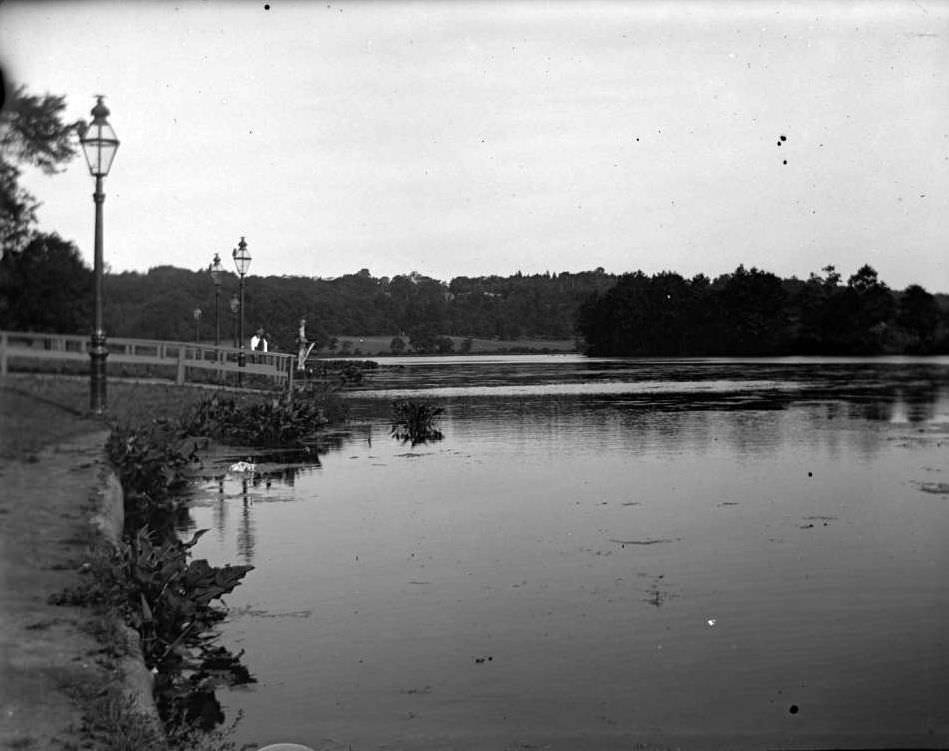 Van Cortlandt Lake, Van Cortlandt Park, 1902.