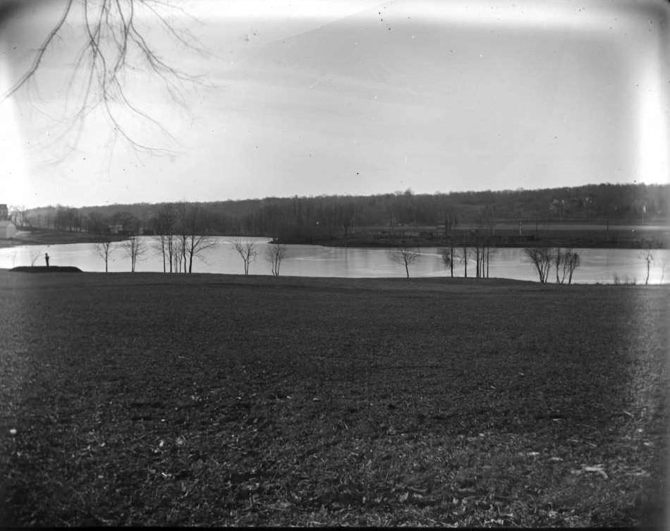 Van Cortlandt Lake, Van Cortlandt Park, 1902.