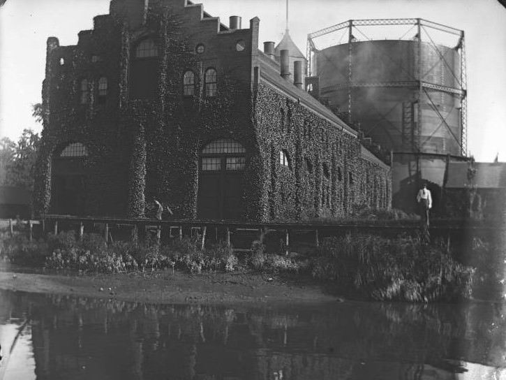 The Northern Gaslight Company Plant In West Farms, 1930S