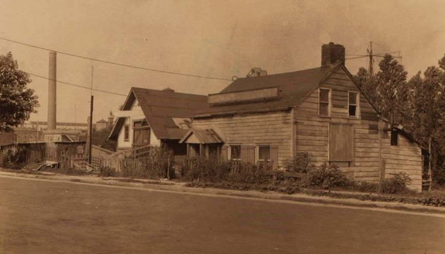 West Farms Road - East 176Th Street.