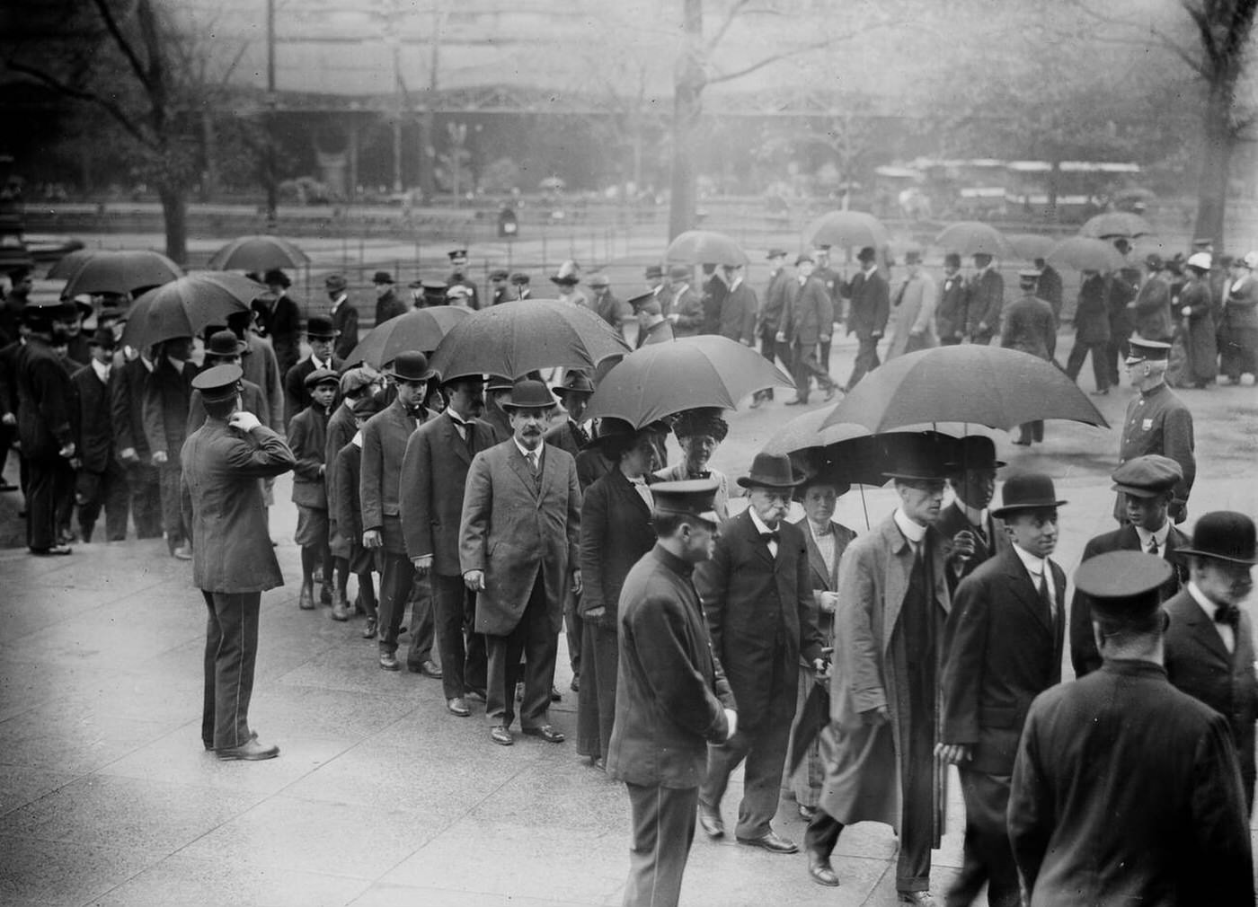 People In Line For The Funeral Of William Jay Gaynor, Mayor Of New York City, Ca. 1913.