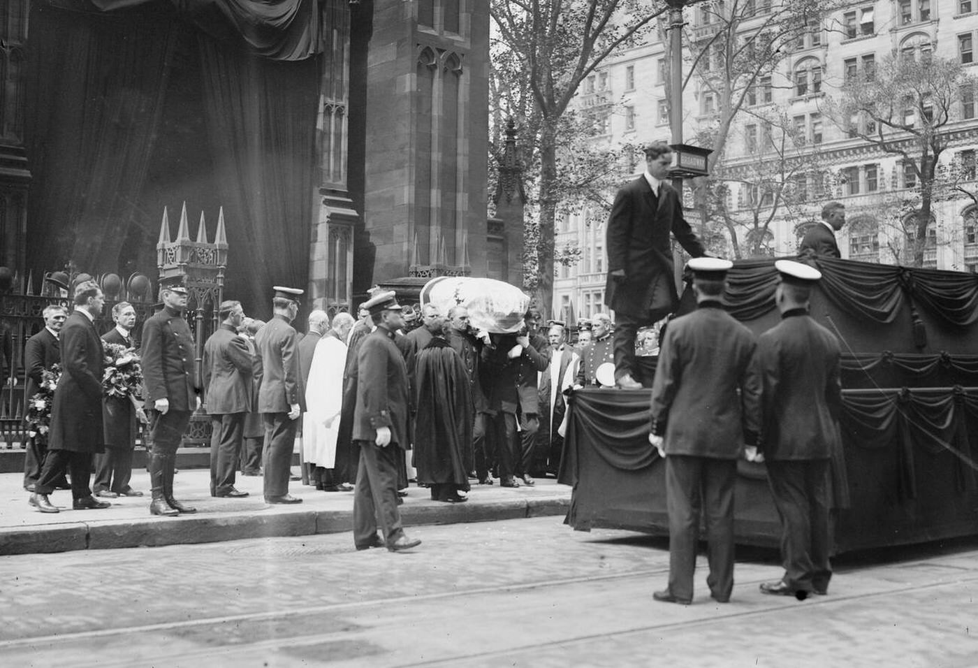 Funeral Of William Jay Gaynor, Mayor Of New York City, At Trinity Church, 1910.