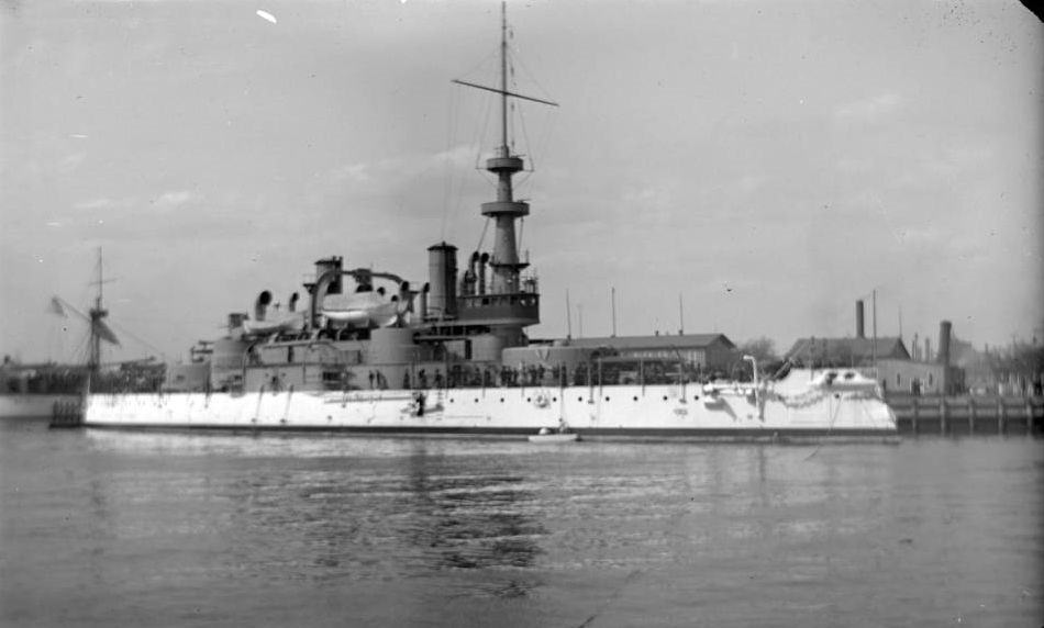 Battleships In New York Early 1900S