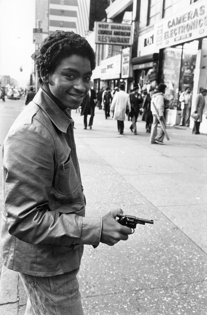 Crossroads Of Grit: Inside The Raw, Real Times Square Of The 1970S By Kenneth Siegel