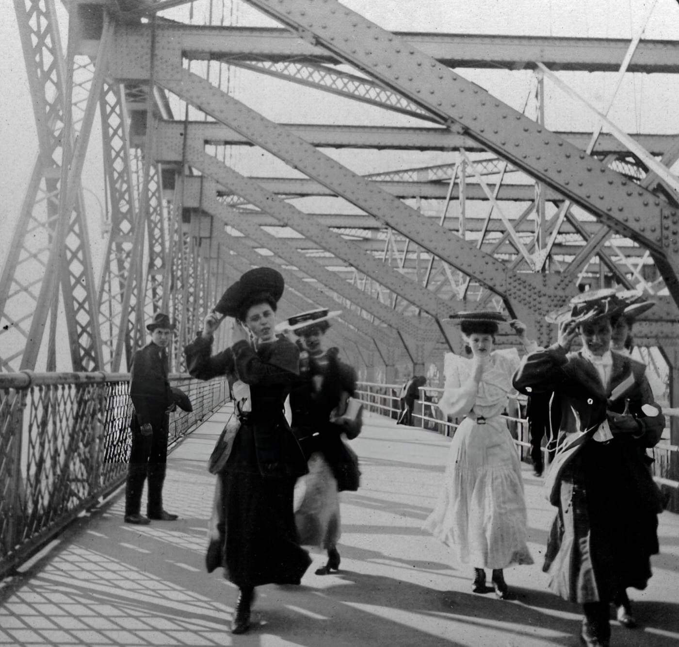 The Promenade On The Williamsburg Bridge, 1900S.