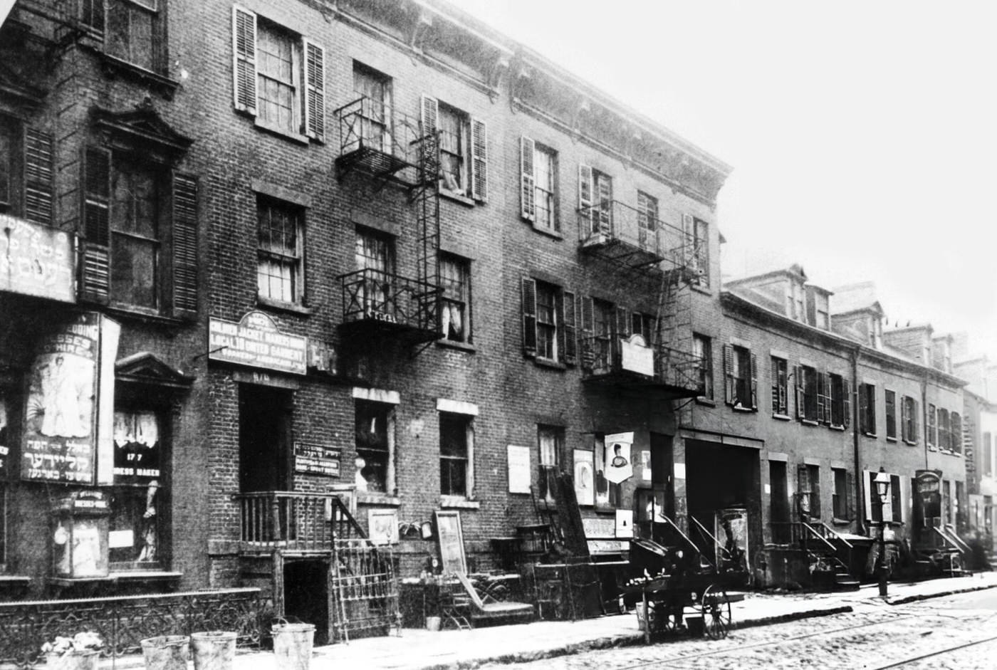 Jewish Slum On East Broadway, 1900.