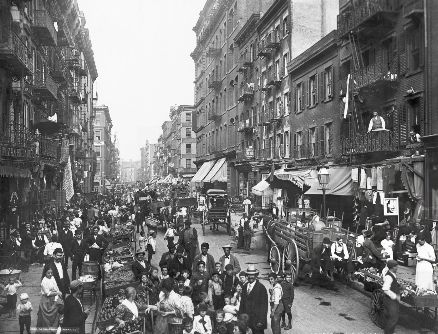 Mulberry Street Crowded With Life, 1900.