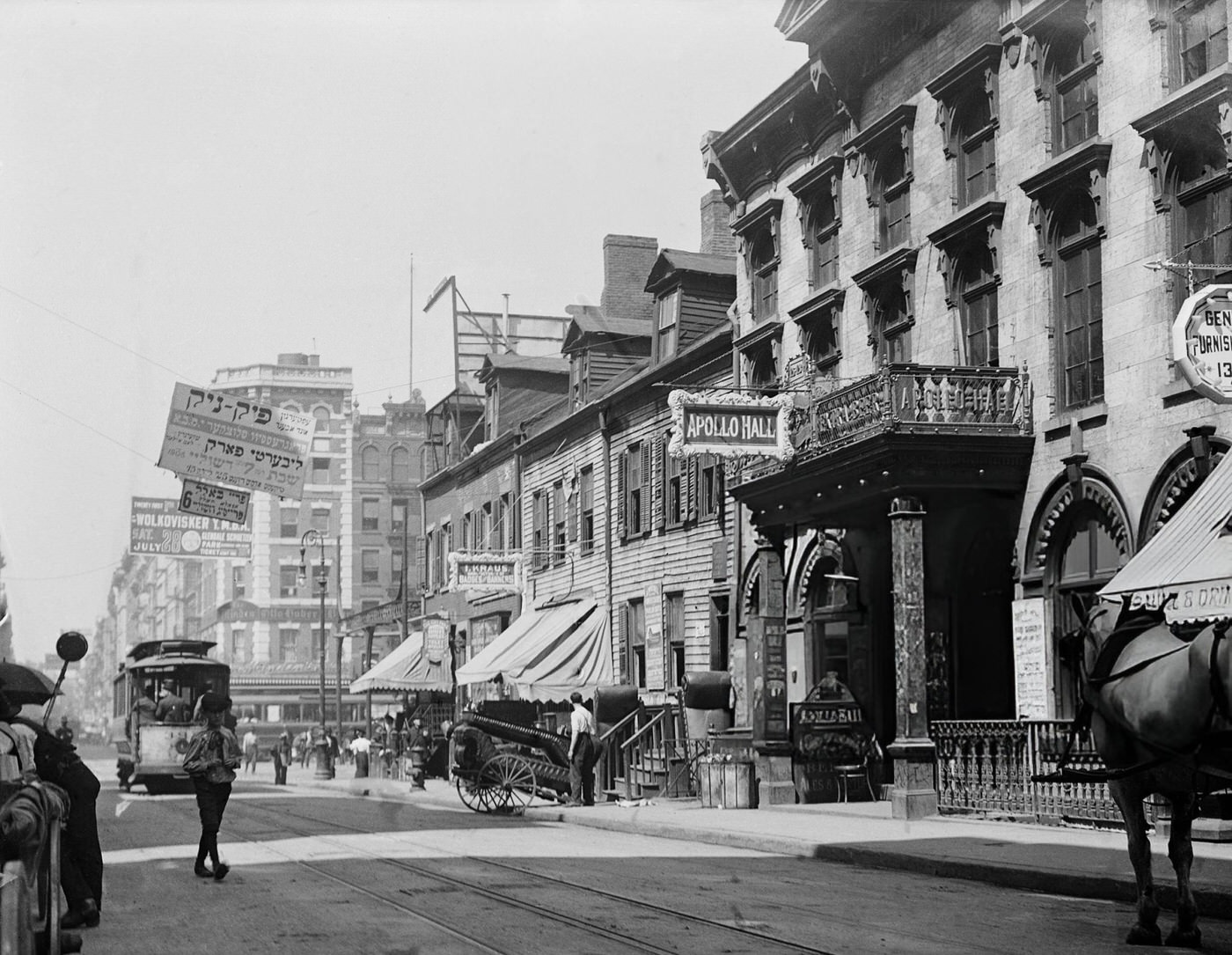 Clinton Street Showing Apollo Hall.