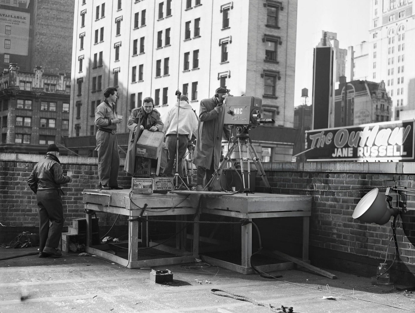 An Nbc Tv Crew Films The 1946 Macy'S Thanksgiving Day Parade, 1946.